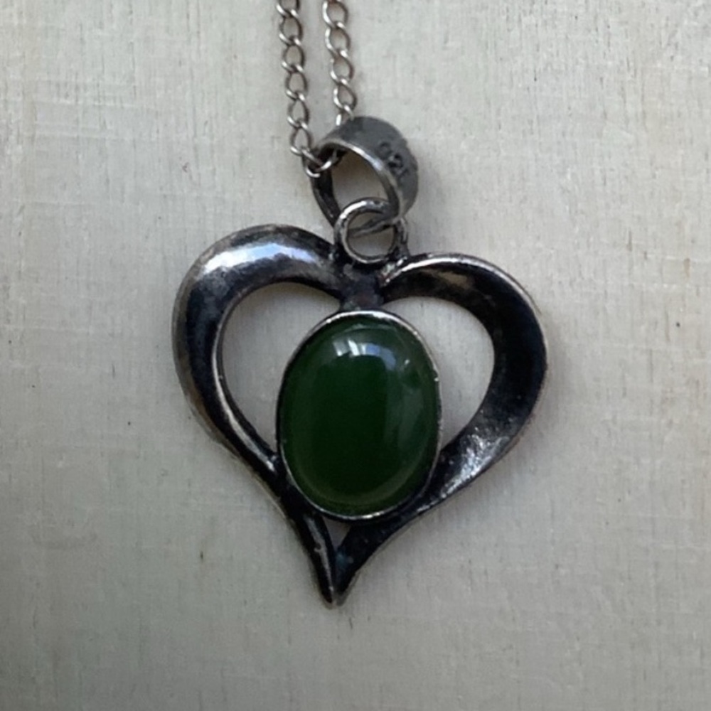 New vintage 925 jade heart pendant